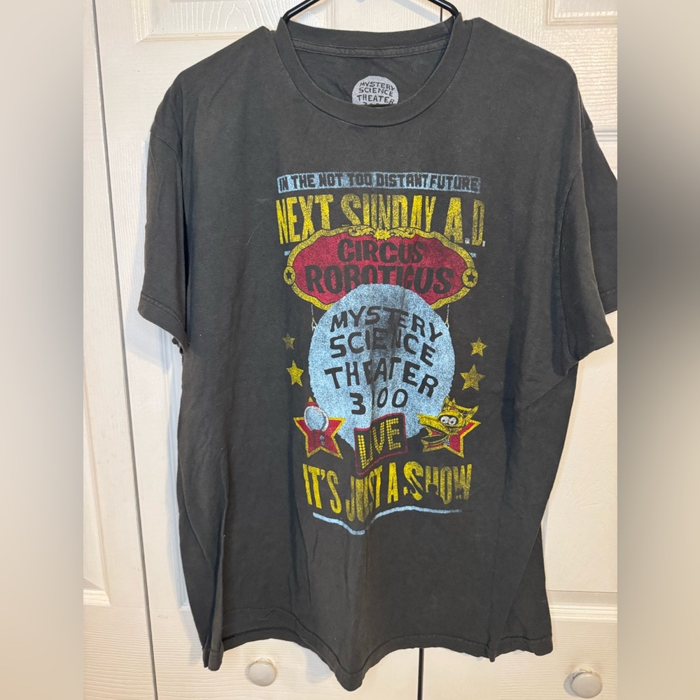 Mystery Science Theater 3000 Graphic T-Shirt - faded Black
